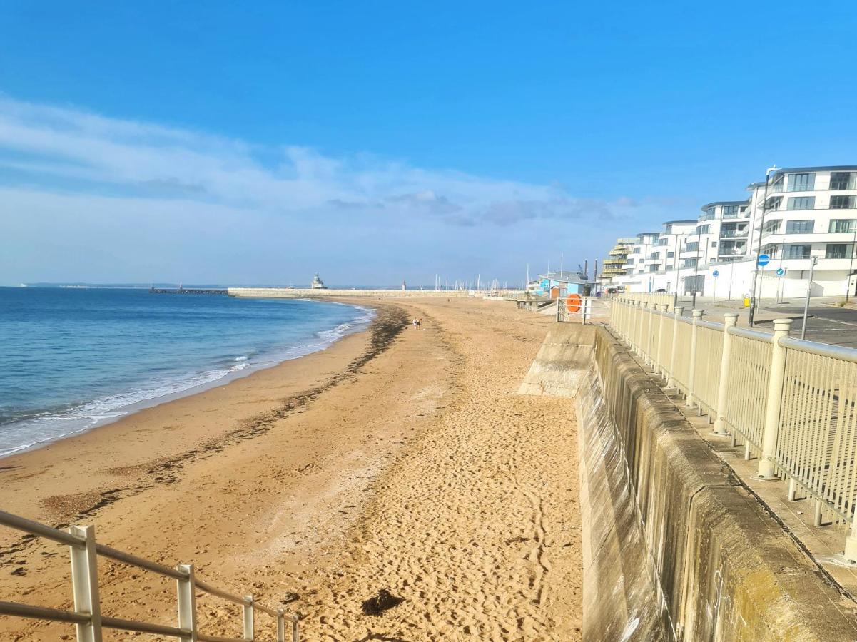 Shore Thing Beachfront Apartment Ramsgate - Sleeps 4 Extérieur photo